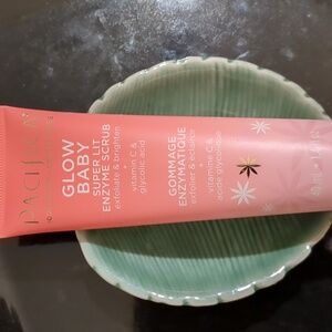 Super Lit Enzyme Scrub